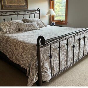 CALIFORNIA KING - Duvet Set with 2 Shams and Pillow - 100% Cotton - VGUC